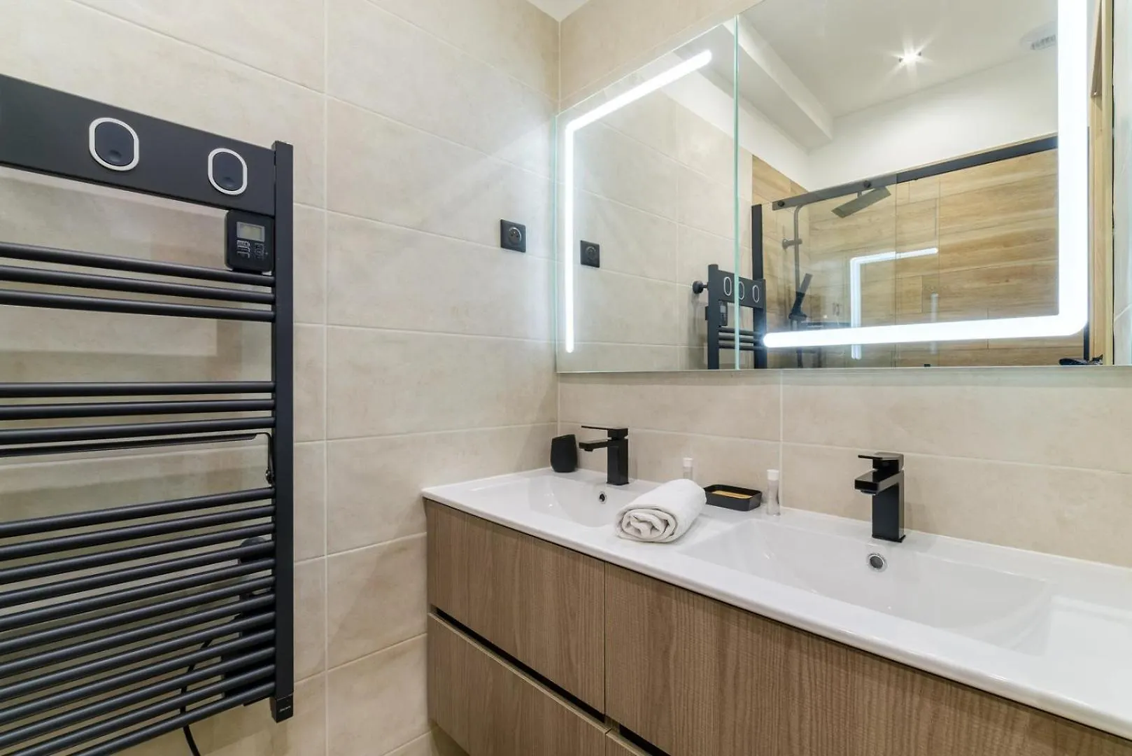 Vivez Antibes ! Logez A 6 Au Centre-Ville France
